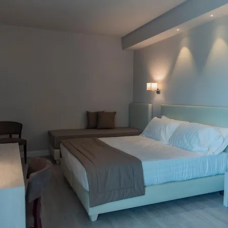Barsanti Hotel 3*