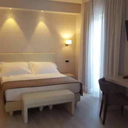 Barsanti Hotel 3*